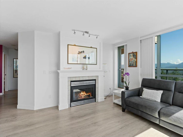 1601-6611 Southoaks Crescent, Burnaby, BC, V5E 4L5 - 3