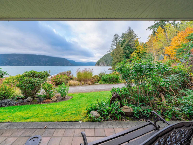 5 Beach Drive, West Vancouver BC V8B 0J2