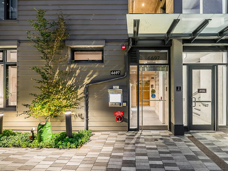 201-6697 Nelson Avenue, West Vancouver, BC, V7W 2B2 - 17