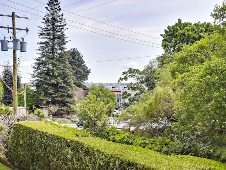 101-145 St. Georges Avenue, North Vancouver, BC, V7L 3G8 - 8