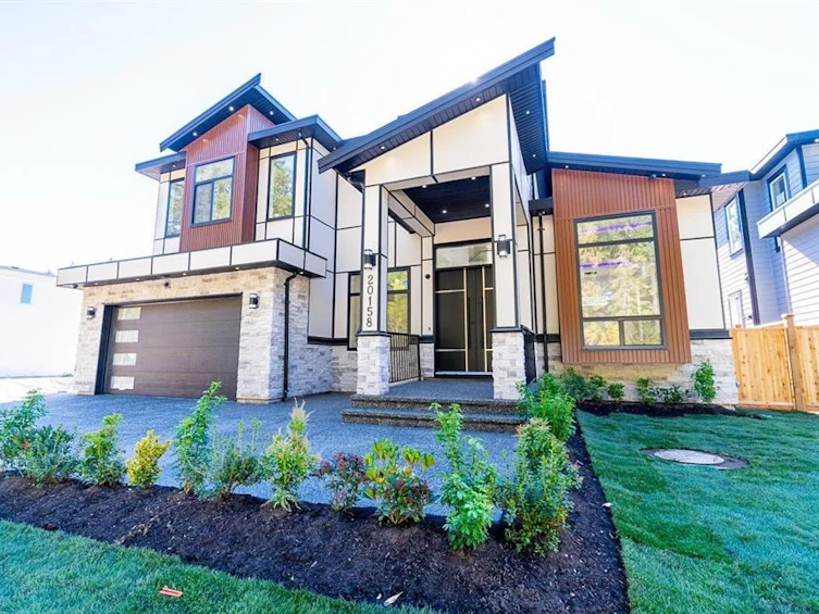 20158 27a Avenue, Langley, BC, V2Z 0B6 - 2