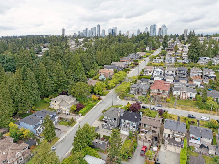 5110 Ewart Street, Burnaby, BC, V5J 2W2 - 4