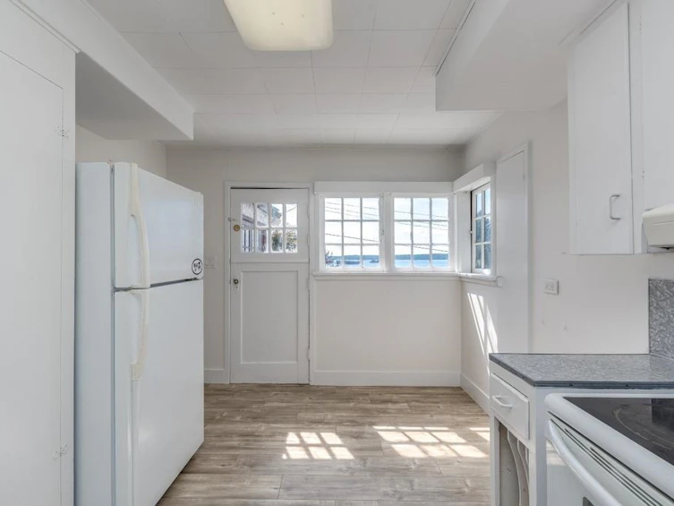 2671 Ottawa Avenue, West Vancouver, BC, V7V 2T6 - 4