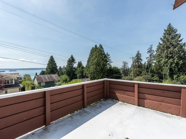 2671 Ottawa Avenue, West Vancouver, BC, V7V 2T6 - 5