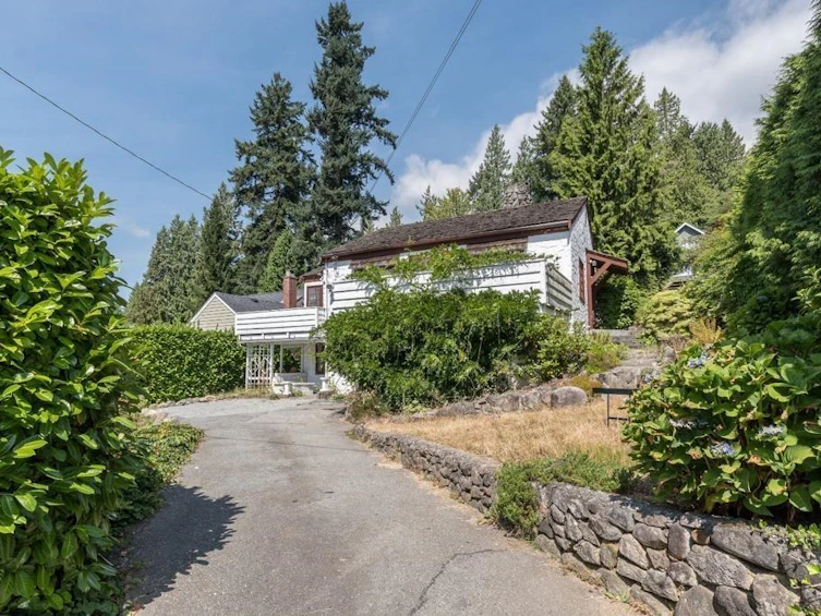 2671 Ottawa Avenue, West Vancouver, BC, V7V 2T6 - 9