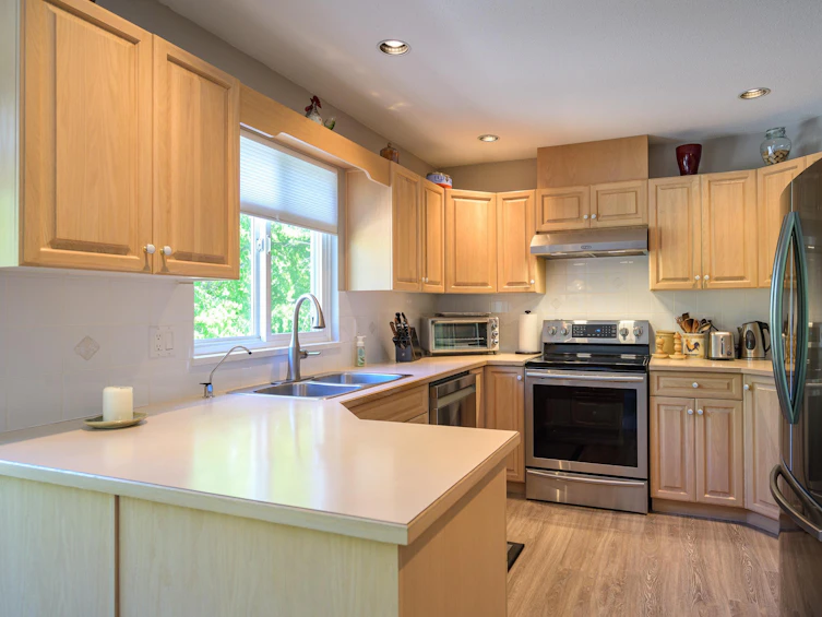 255-13888 70, Surrey, BC, V3W 0R8 - 13