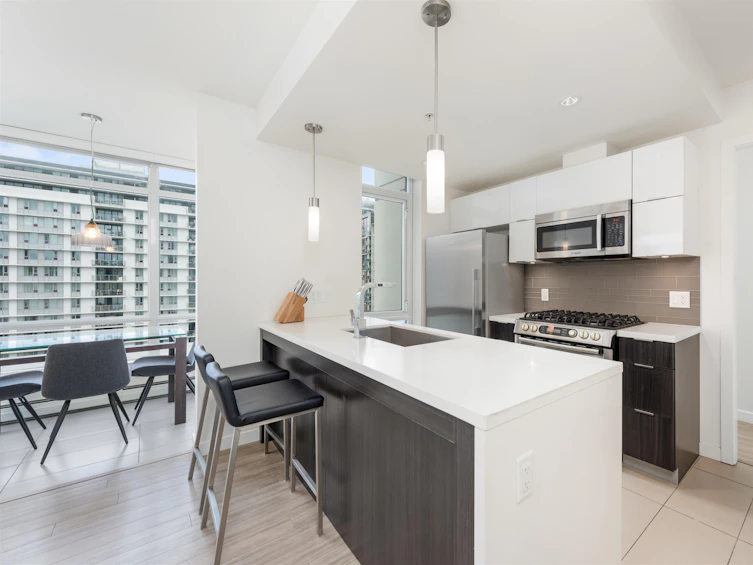 802-1775 Quebec Street, Vancouver, BC, V5T 0E3 - 5