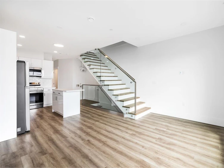5013 Clarendon Street, Vancouver, BC, V5R 0K6 - 3