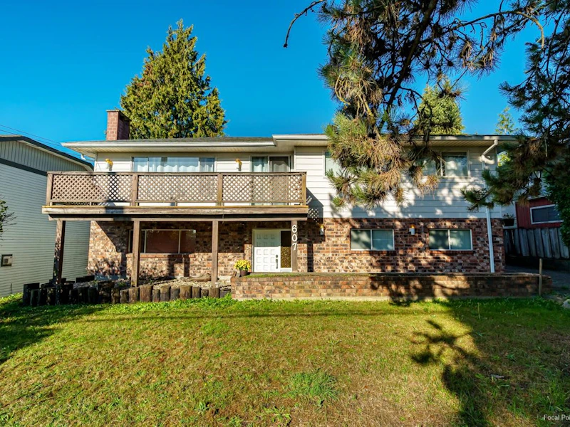 607 Dansey Avenue, Coquitlam BC V3K 3E9