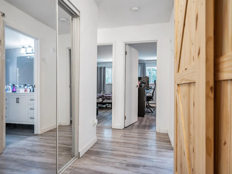 212-33400 Bourquin Place, Abbotsford, BC, V2S 5G3 - 3