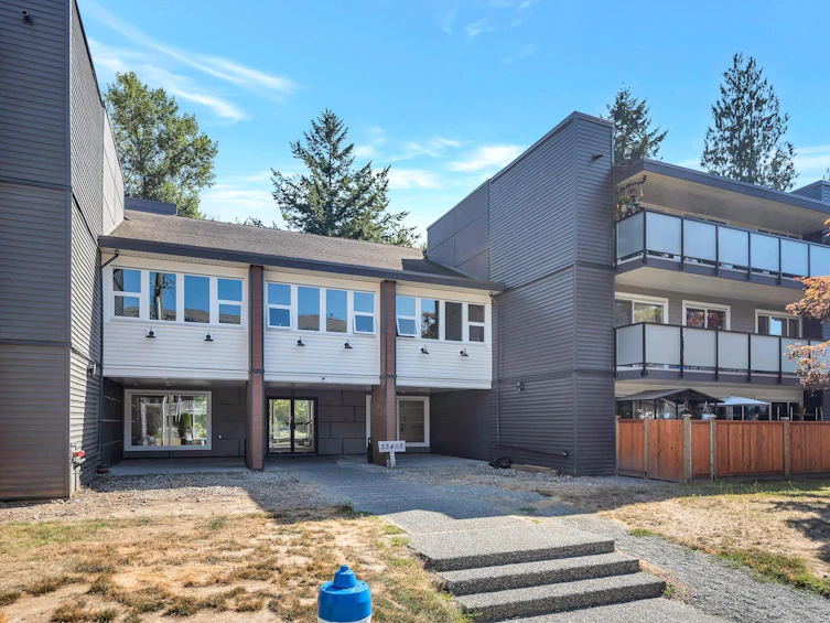 212-33400 Bourquin Place, Abbotsford, BC, V2S 5G3