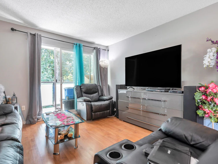 212-33400 Bourquin Place, Abbotsford, BC, V2S 5G3 - 18
