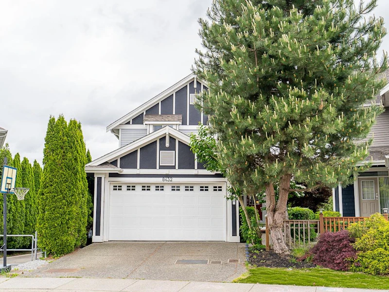 8432 209th Street, Langley BC V2Y 0A4