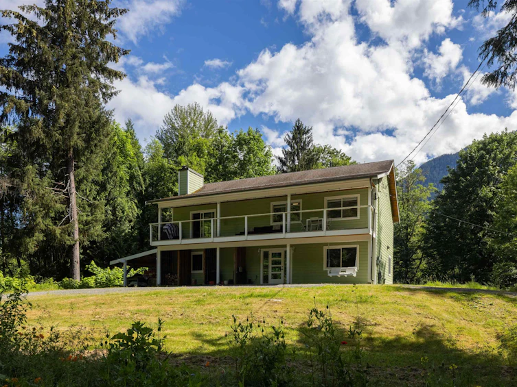 14605 Squamish Valley Road, Squamish, BC, V0N 1H0 - 32