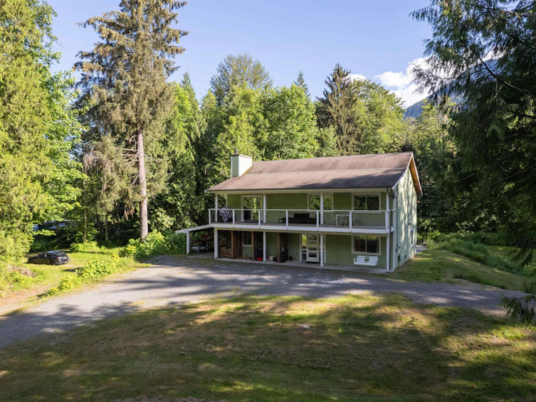 14605 Squamish Valley Road, Squamish, BC, V0N 1H0 - 35