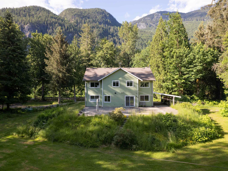 14605 Squamish Valley Road, Squamish, BC, V0N 1H0 - 39