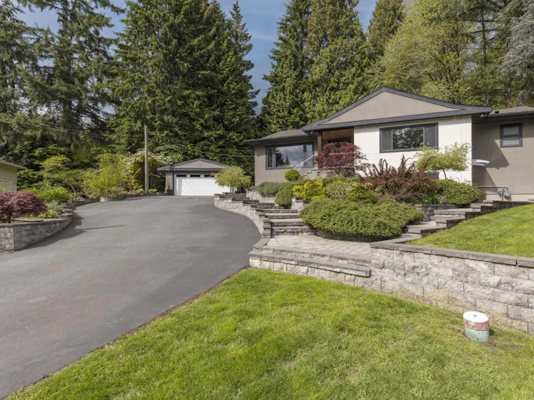 522 Evergreen Place, North Vancouver, BC, V7N 2Z2