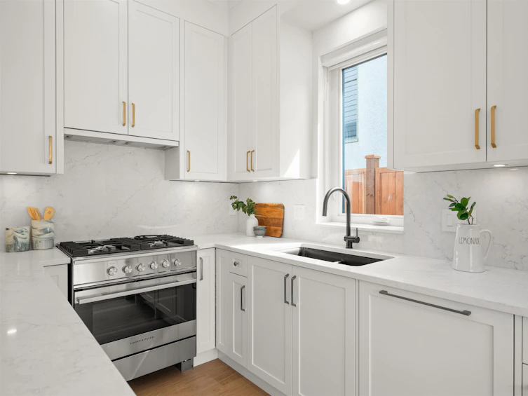 2-312 East 40th Avenue, Vancouver, BC, V5W 1L9 - 9