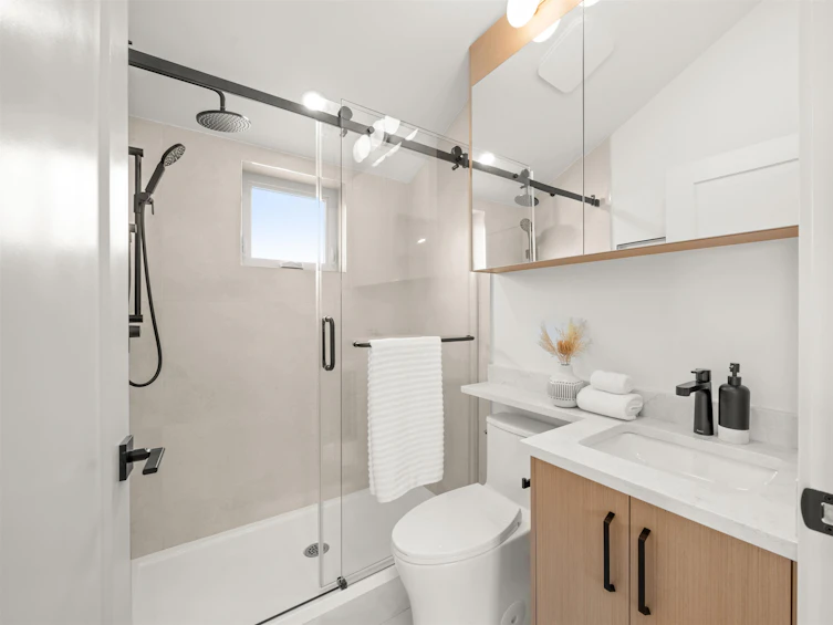 2-312 East 40th Avenue, Vancouver, BC, V5W 1L9 - 27