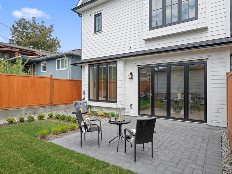 2-312 East 40th Avenue, Vancouver, BC, V5W 1L9 - 35