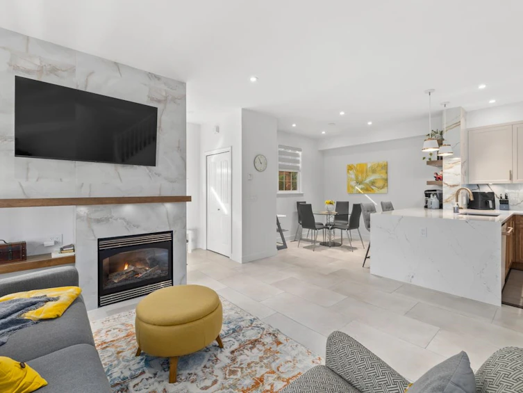 1 6989 180 Street, Surrey, BC, V3S 7S3 - 2
