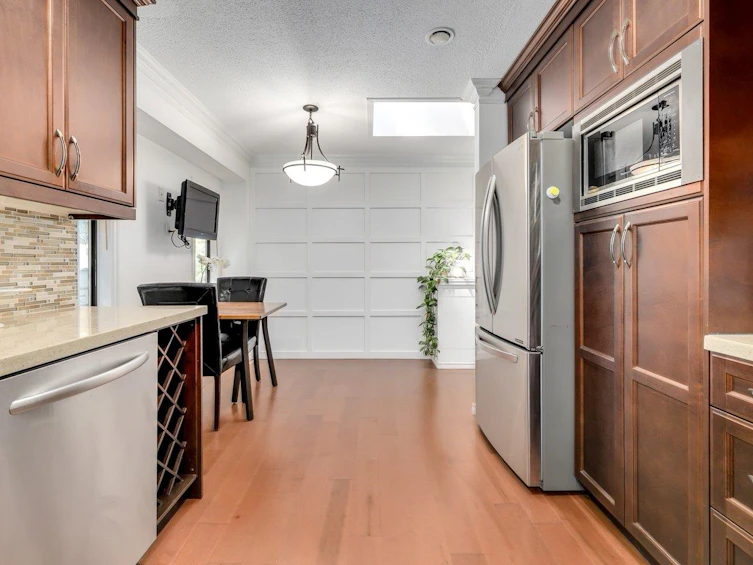 14263 16a Avenue, Surrey, BC, V4A 6G6 - 14