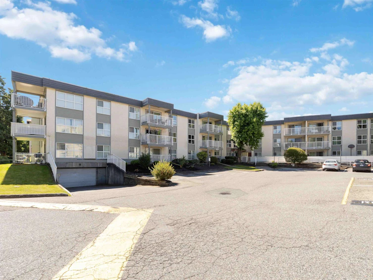 106-32870 George Ferguson, Abbotsford, BC, V2S 7K1