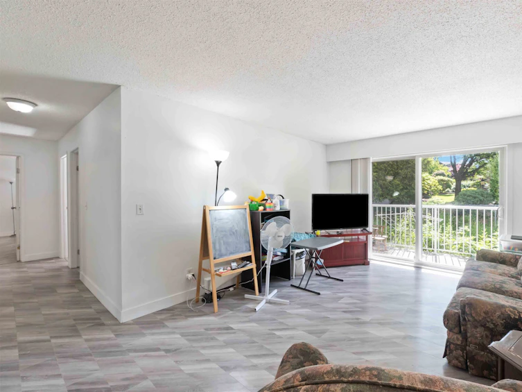 106-32870 George Ferguson, Abbotsford, BC, V2S 7K1 - 4