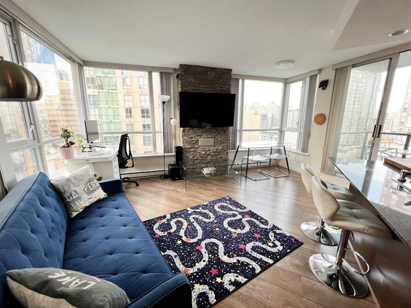 1402 - 1212 Howe Street, Vancouver BC V6Z 2M9