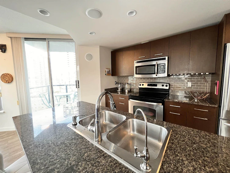 1402-1212 Howe Street, Vancouver, BC, V6Z 2M9 - 15