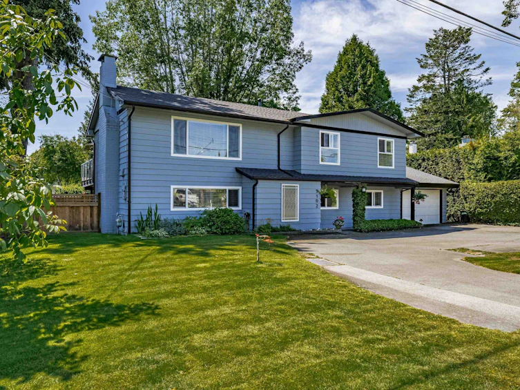 5102 11a Avenue, Delta, BC, V4M 1Z8