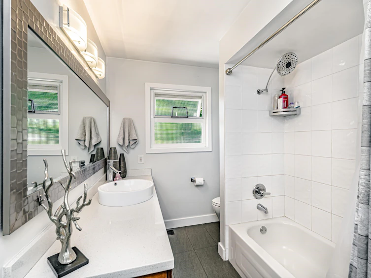 5102 11a Avenue, Delta, BC, V4M 1Z8 - 16
