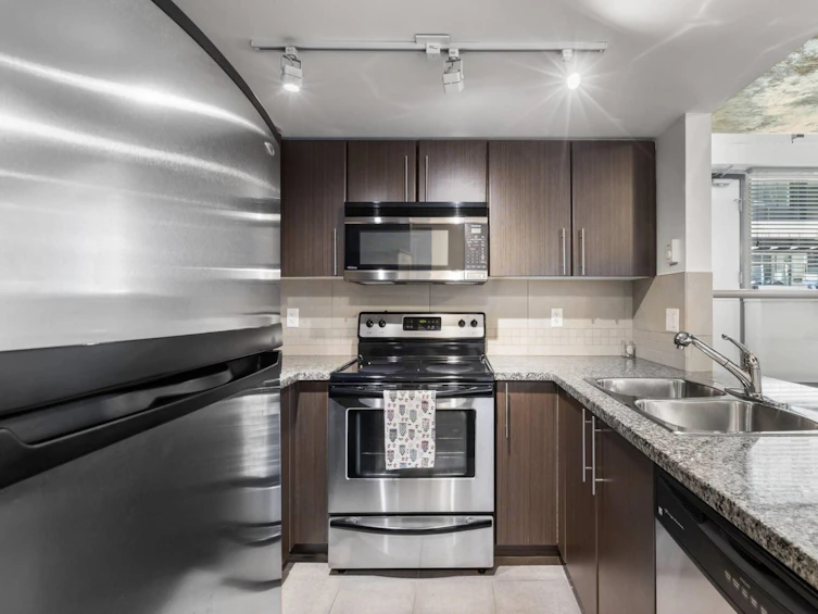 101-892 Carnarvon Street, New Westminster, BC, V3M 0C5 - 27