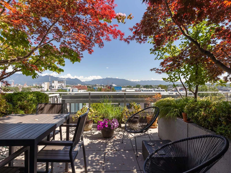 606 - 256 E 2nd Avenue, Vancouver BC V5T 0A7