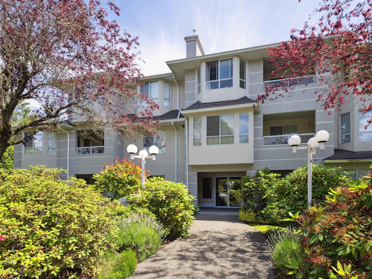 306-6440 197, Langley, BC, V2Y 1H9