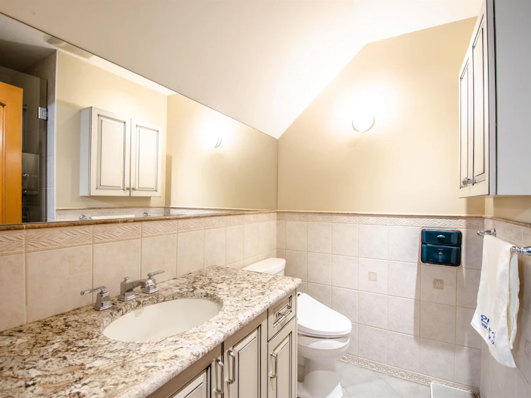 5085 1 Avenue, Delta, BC, V4M 1B4 - 22