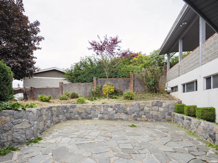 5465 Tye Court, Burnaby, BC, V5B 2J1 - 26