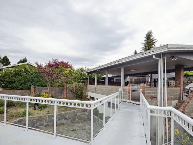 5465 Tye Court, Burnaby, BC, V5B 2J1 - 30