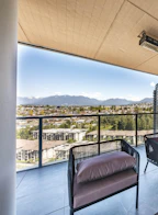 2004 4890 Lougheed Highway