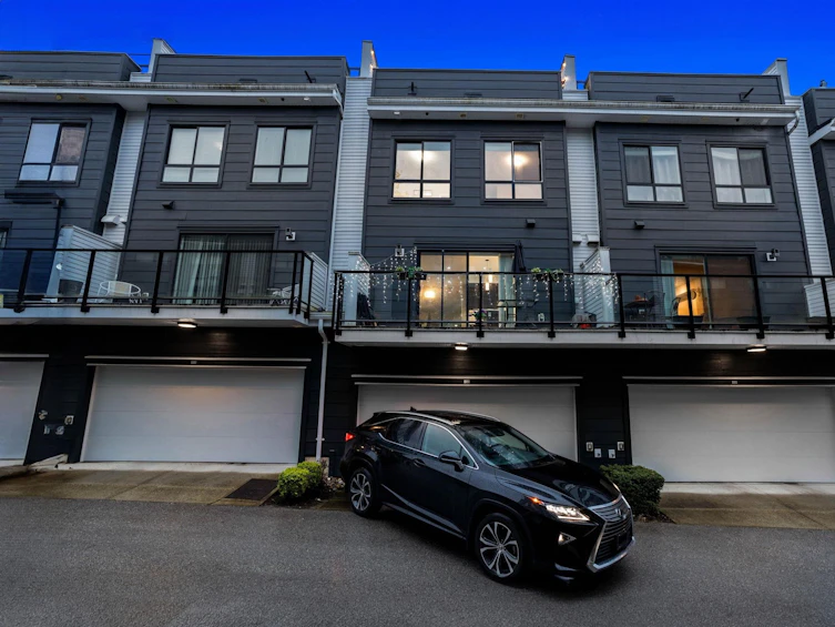 158-2280 163, Surrey, BC, V3Z 0S4 - 2
