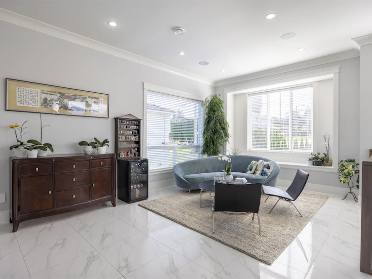 2 N Fell Avenue, Burnaby, BC, V5B 1L2 - 9