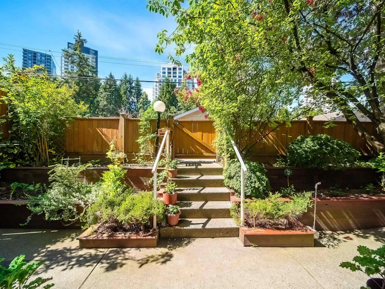 102-3680 Rae Avenue, Vancouver, BC, V5R 2P5 - 21