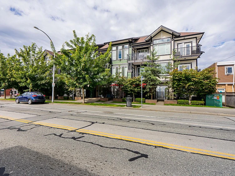210-5665 177b Street, Surrey, BC, V3S 4J2