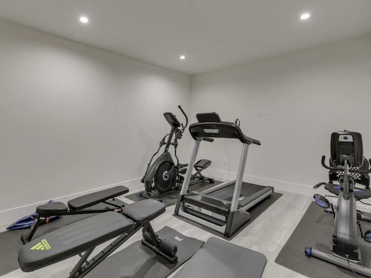33654 Cherry Avenue, Mission, BC, V2V 2V6 - 33