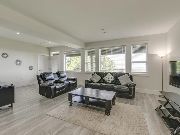 33654 Cherry Avenue, Mission, BC, V2V 2V6 - 36