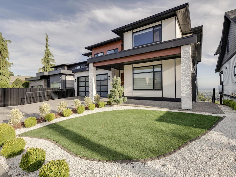 33654 Cherry Avenue, Mission, BC, V2V 2V6 - 2
