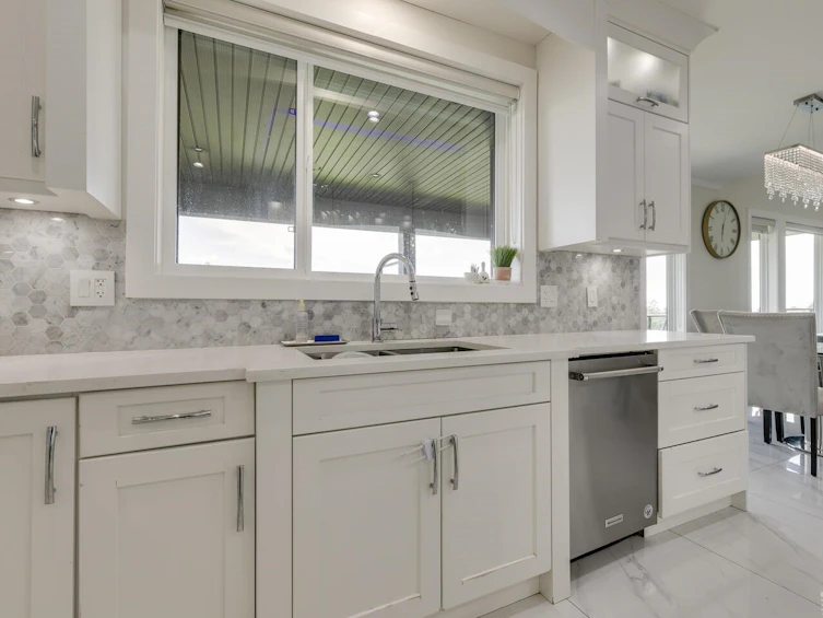 33654 Cherry Avenue, Mission, BC, V2V 2V6 - 19