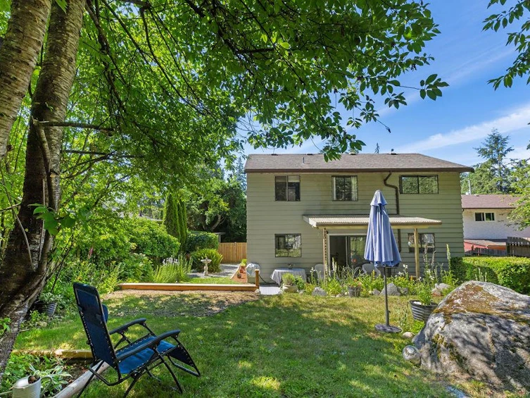 1058 Fircrest Road, Gibsons, BC, V0N 1V4 - 38