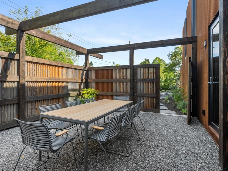 6975 Prescott Street, Vancouver, BC, V6N 1N2 - 9