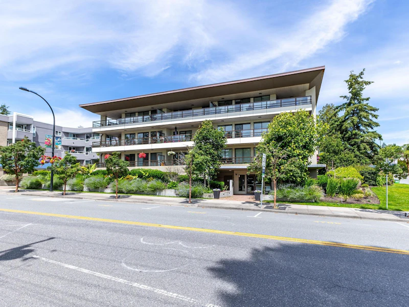 103 - 15747 Marine Drive, Surrey BC V4B 1E4